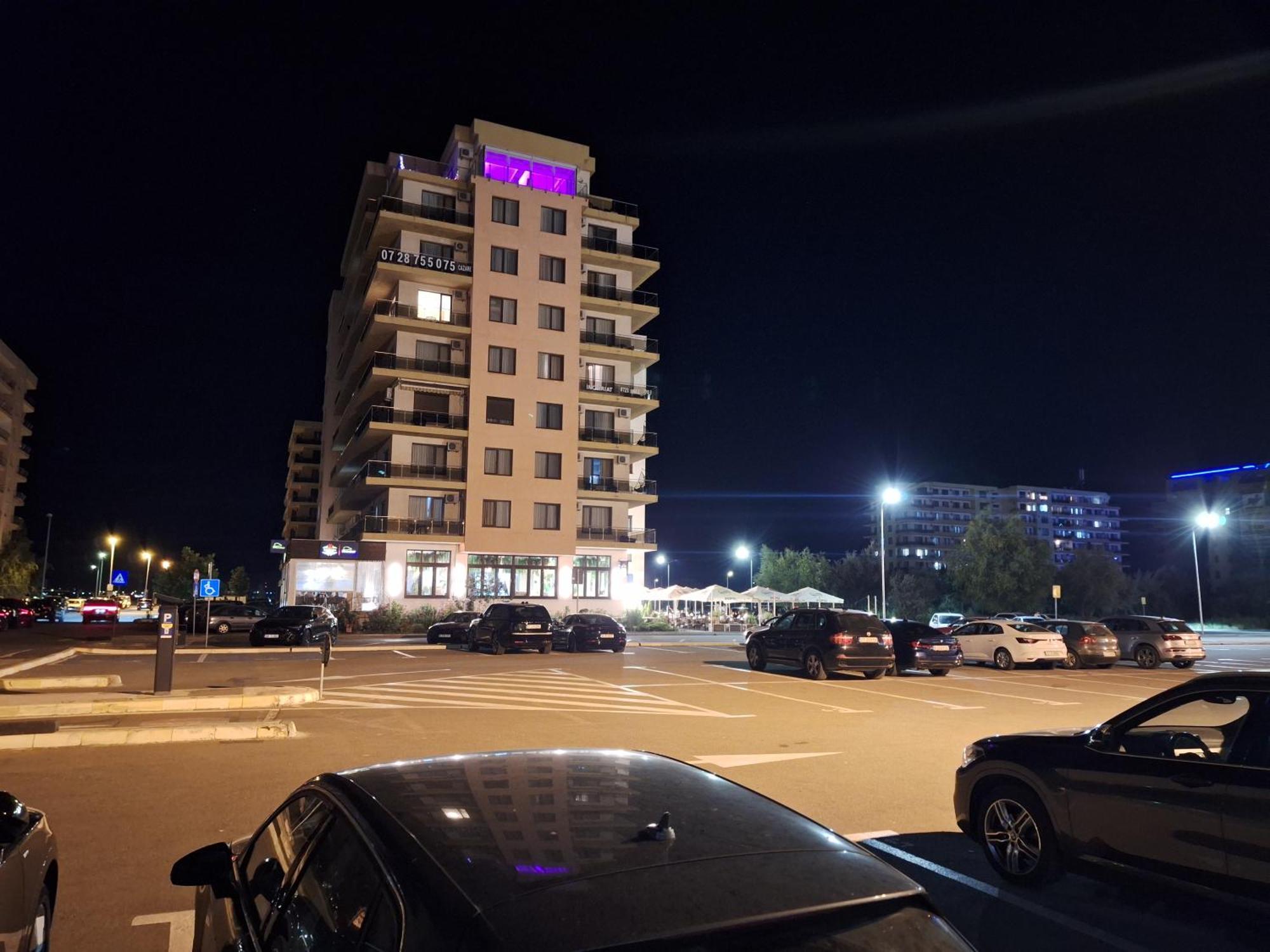 Elysse Sunrise Apartment Mamaia Exterior foto