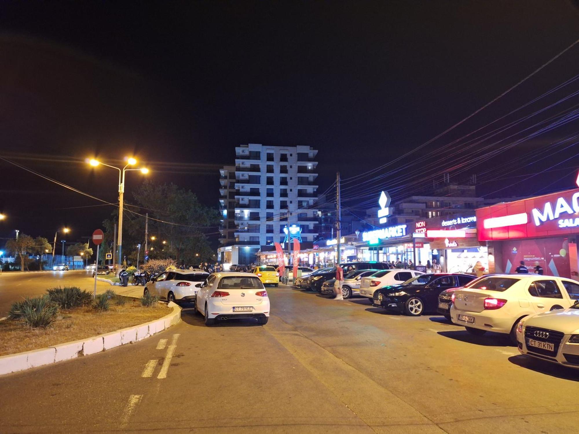 Elysse Sunrise Apartment Mamaia Exterior foto