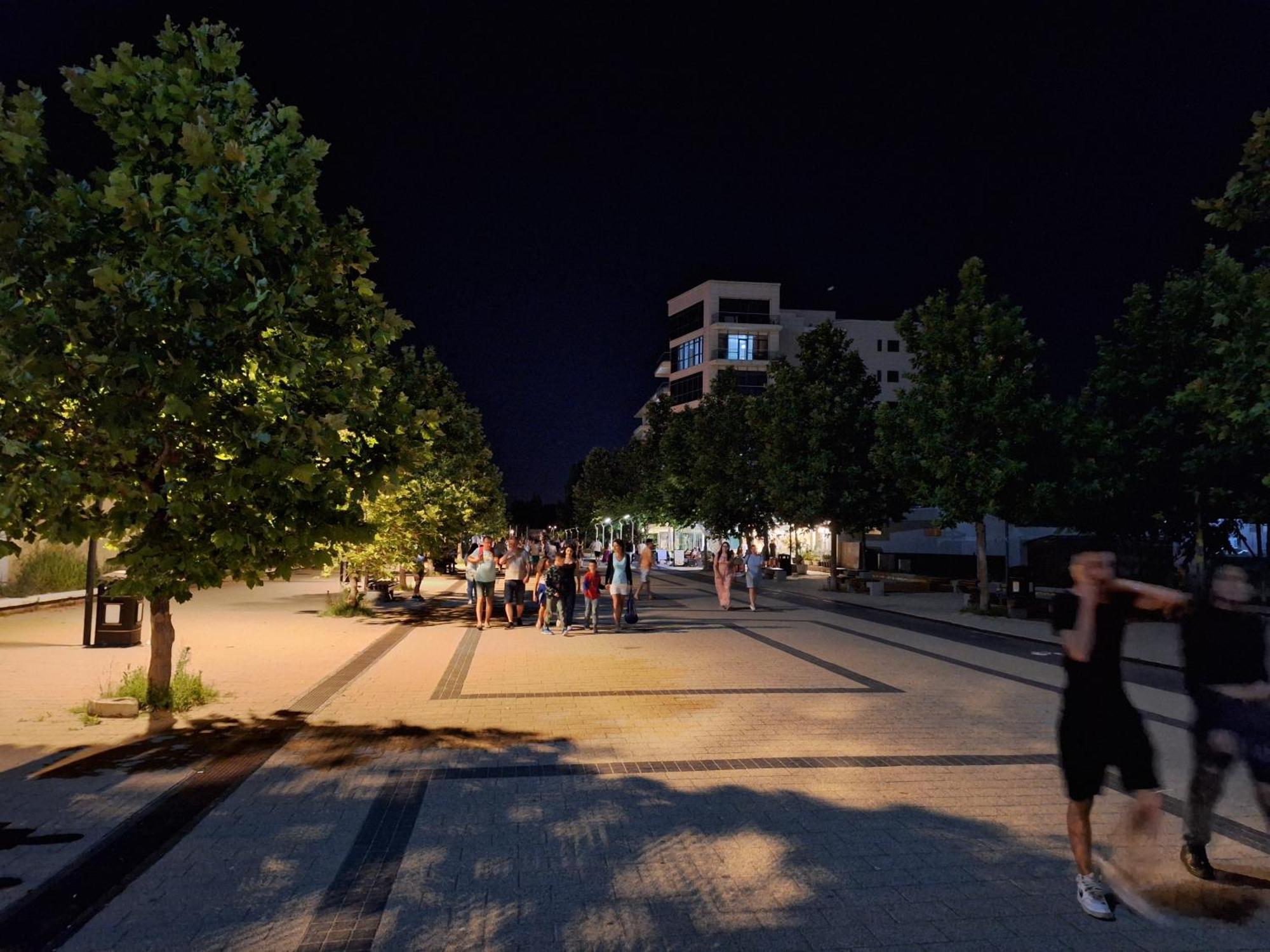 Elysse Sunrise Apartment Mamaia Exterior foto